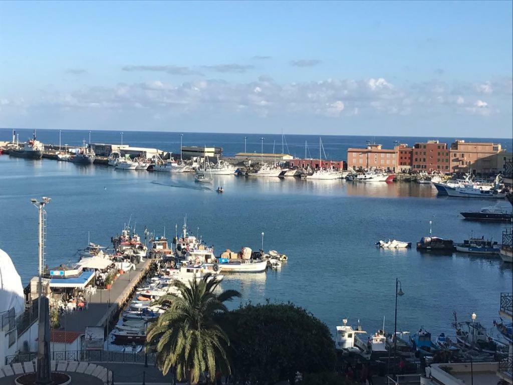 Casa Garibaldi Acomodação com café da manhã Anzio Exterior foto